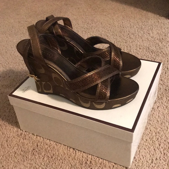 Coach Camelia Wedges - Picture 1 of 4